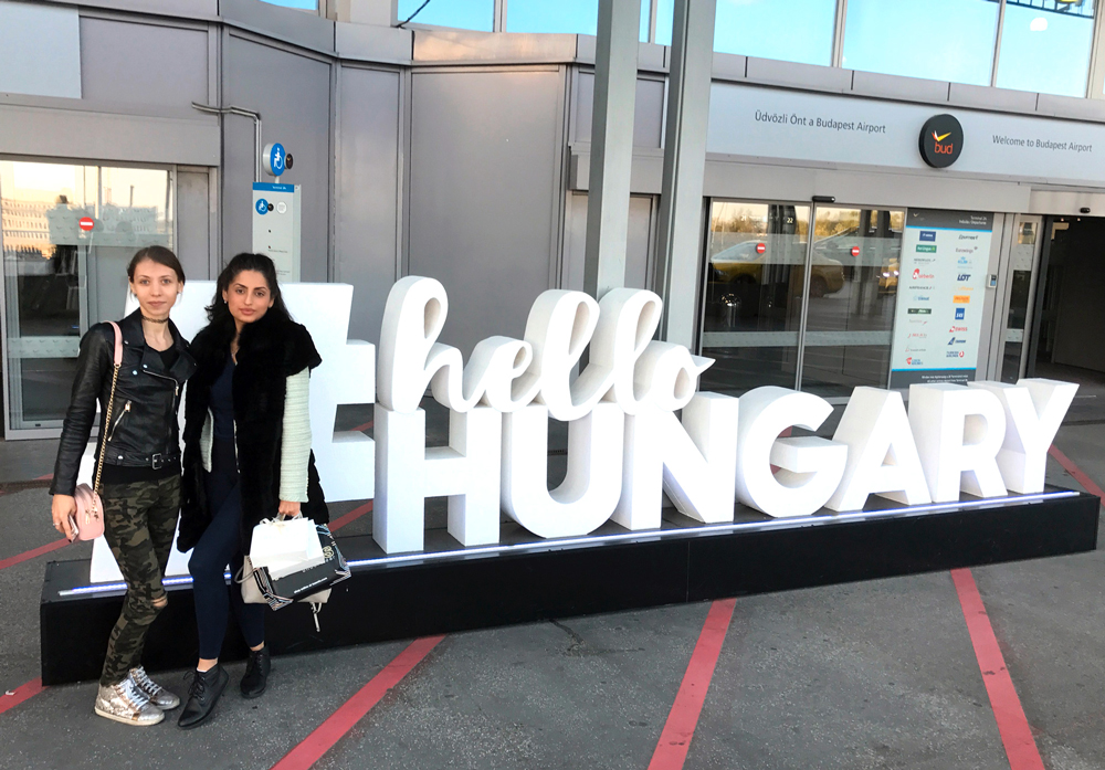 Stefanie-and-Jasmin-at-airport.jpg