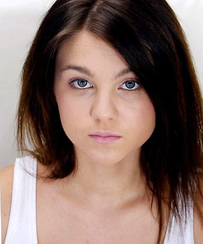 Alice Smack 62334-set.jpg