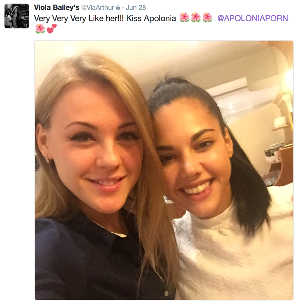 Viola-loves-Apolonia.jpg