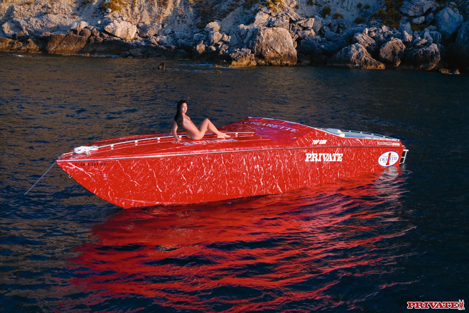 XTR037_s05_003.jpg